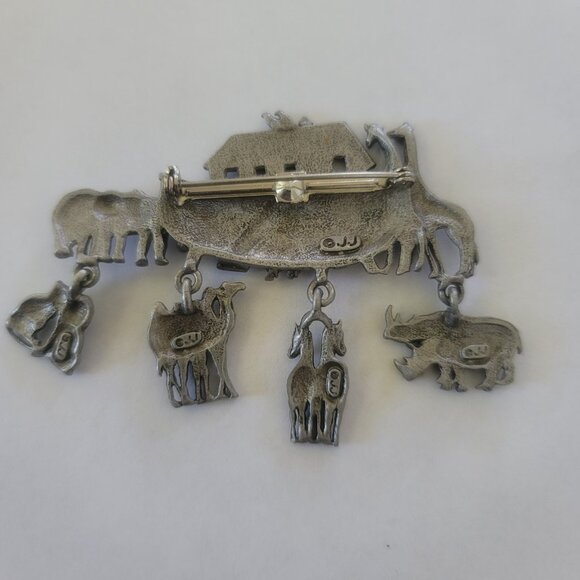 JJ Jonette Pewter Noah's Ark Brooch Lapel Pin Ark with Hanging Animals N… - Picture 8 of 11